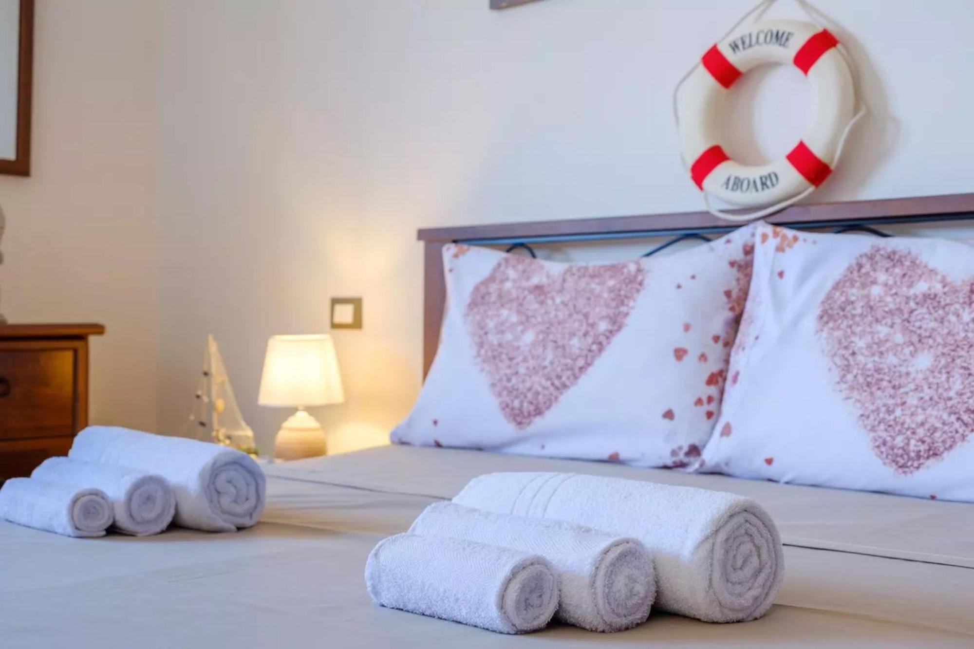 Emerald Residence Sleeps 12 With Sea View Porto Cesareo Exterior foto